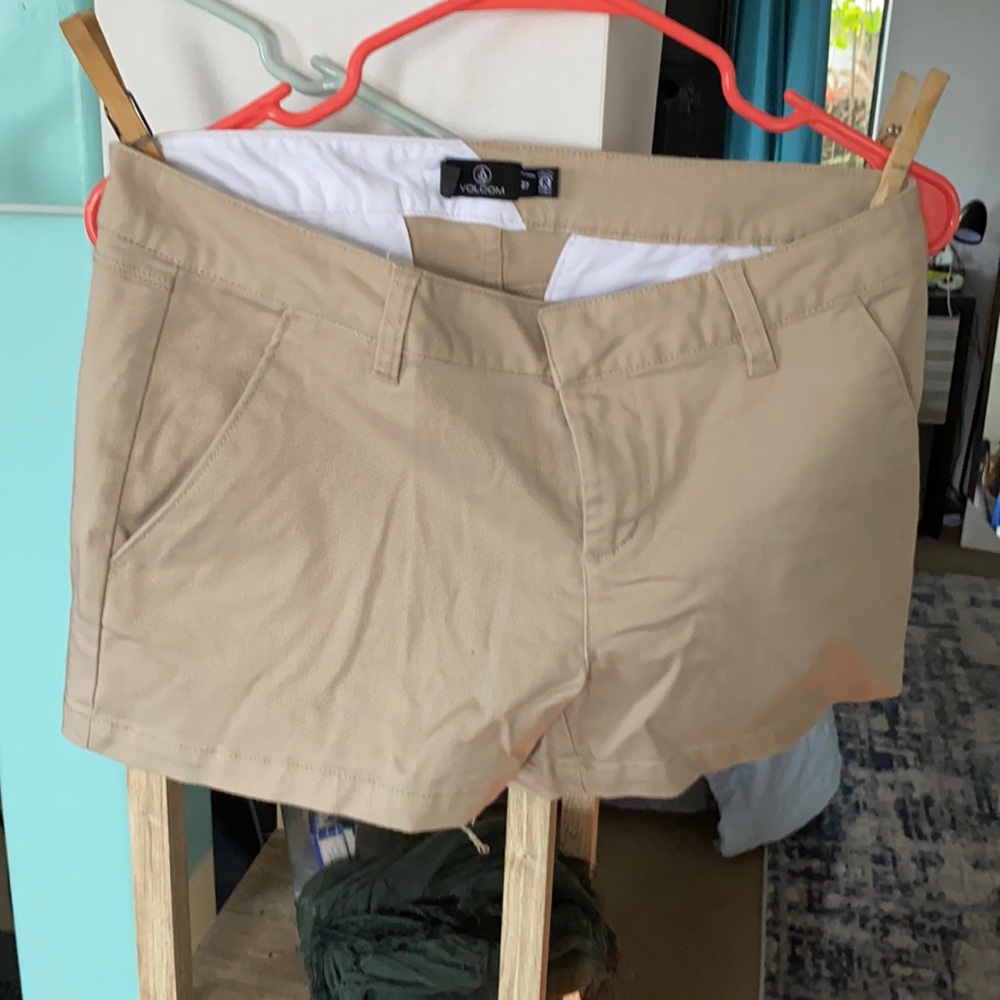 3” in seam Khaki shorts